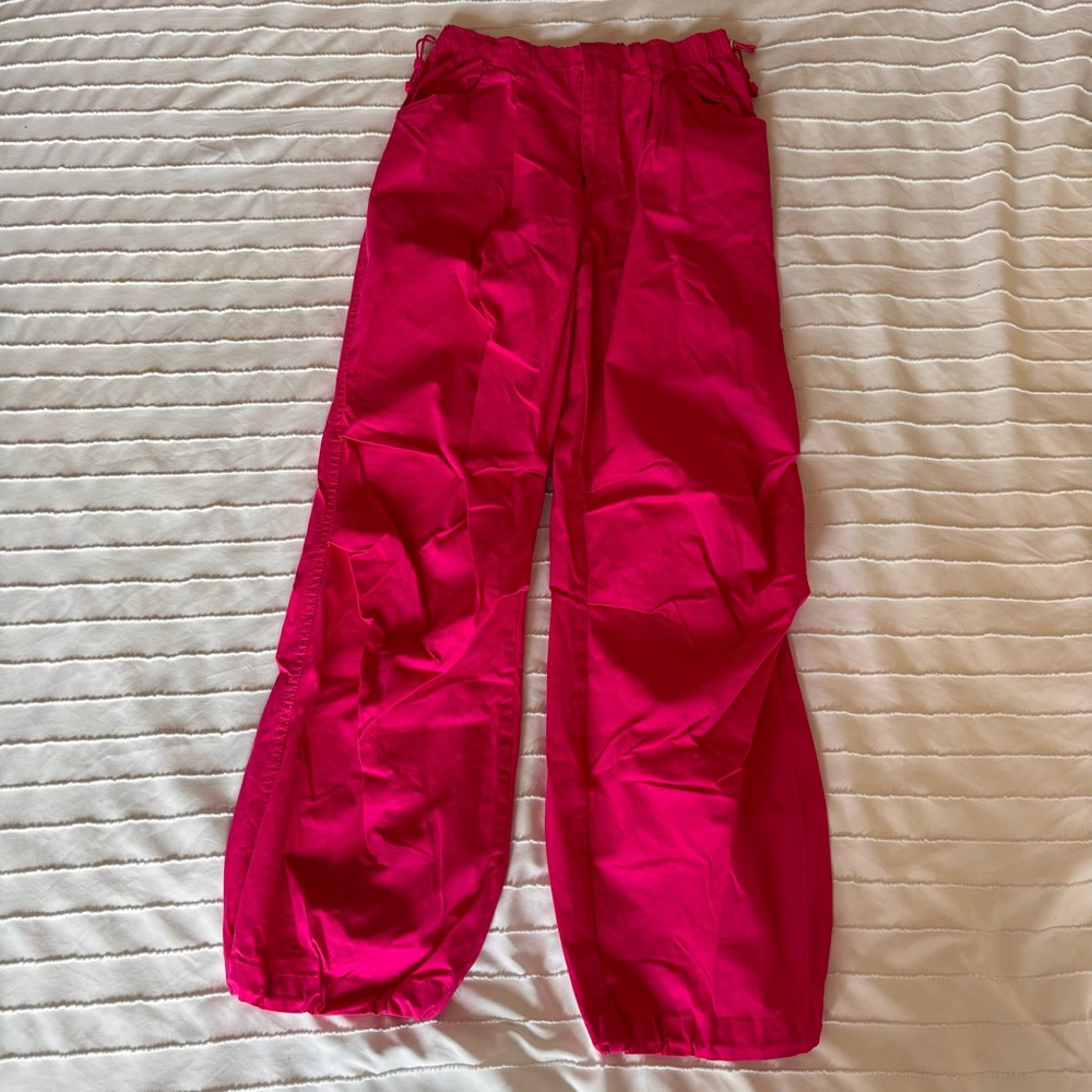 Forever 21 pink cargo pants size L